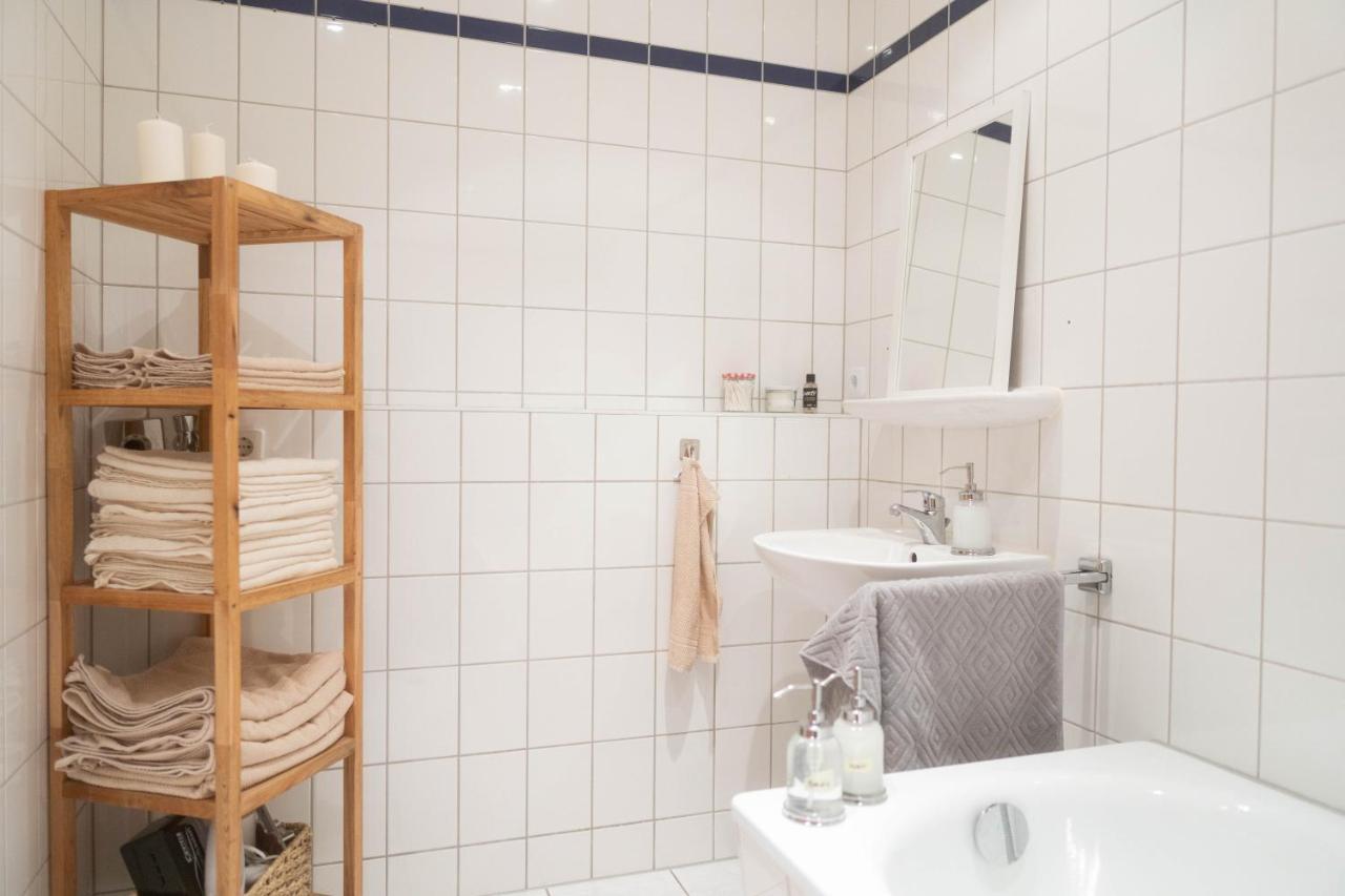 Große 3 Zimmer Wohnung mit Netflix in zentraler Lage Erfurt Exterior foto